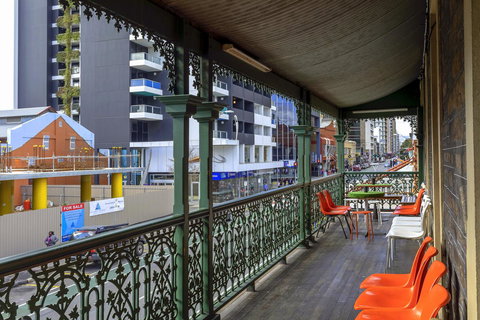 Tequila Sunrise Hostel Adelaide - Tourism Caloundra 9