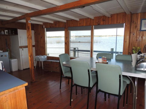 PS Federal Retreat Paddle Steamer Goolwa - Tourism Caloundra 23