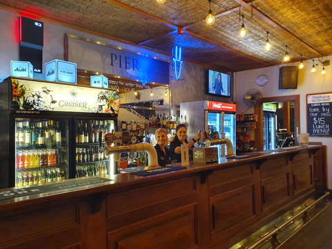 Pier Hotel Port Lincoln - Tourism Caloundra 6