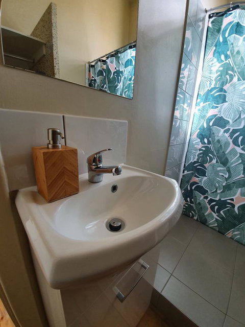 Pier Hotel Port Lincoln - Tourism Caloundra 23