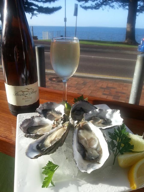 Pier Hotel Port Lincoln - Tourism Caloundra 7