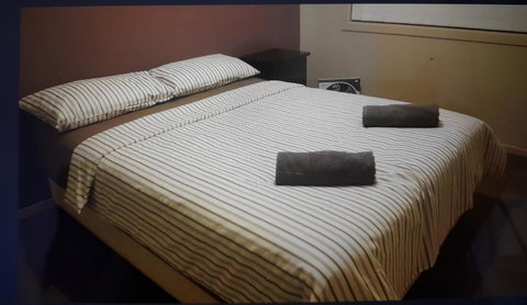 Mawson Lakes Apartments - Tourism Caloundra 1