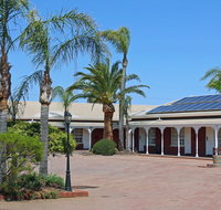 John Pirie Motor Inn - Tourism Caloundra
