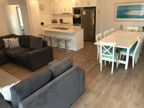 Moontana - Tourism Caloundra 3