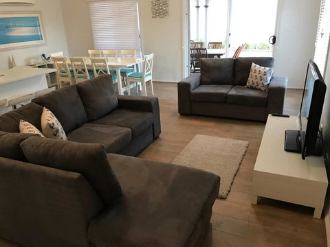 Moontana - Tourism Caloundra 1