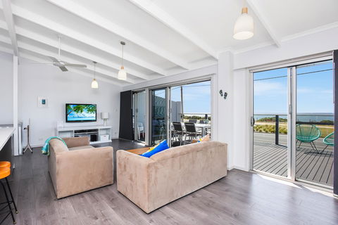 Sorrento - Aldinga Beach - Tourism Caloundra 4