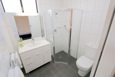 Harbour View Motel - Tourism Caloundra 21
