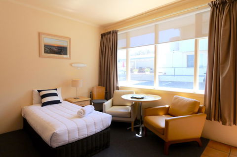 Harbour View Motel - Tourism Caloundra 37
