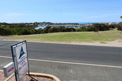 Harbour View Motel - Tourism Caloundra 9