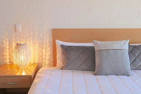 Harbour View Motel - Tourism Caloundra 26