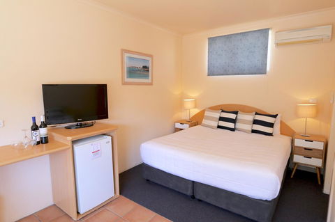 Harbour View Motel - Tourism Caloundra 36