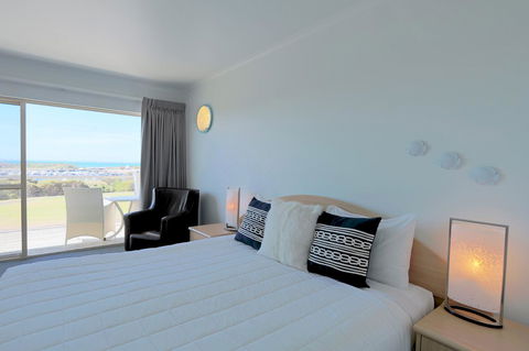 Harbour View Motel - Tourism Caloundra 3