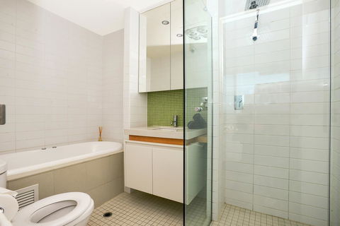 Glenelg Skyline Penthouse - Tourism Caloundra 42