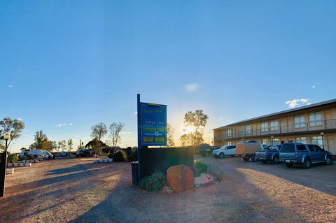 Opal Inn Hotel, Motel, Caravan Park - Tourism Caloundra 41