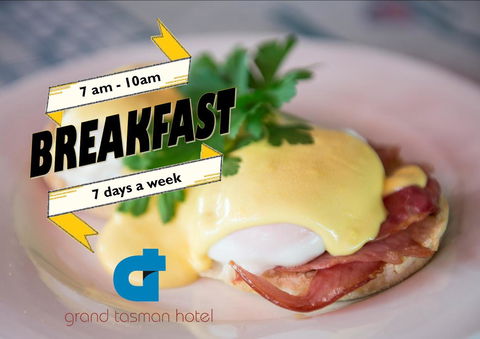 Grand Tasman Hotel - Tourism Caloundra 12