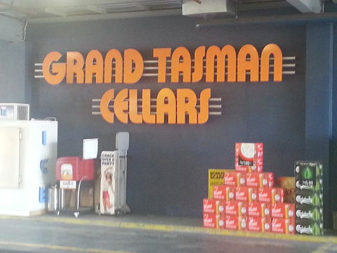 Grand Tasman Hotel - Tourism Caloundra 29