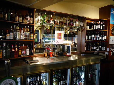 Grand Tasman Hotel - Tourism Caloundra 9