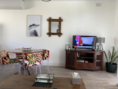 Sunshine Four - Tourism Caloundra 4