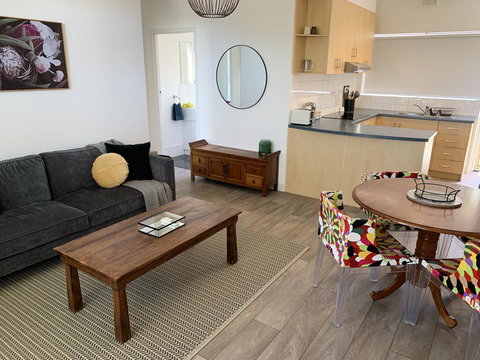 Sunshine Four - Tourism Caloundra 0