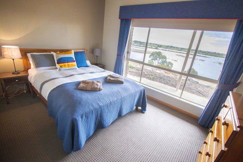 Limestone Ridge - Tourism Caloundra 10