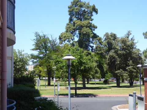 ADELAIDE CENTRAL APARTMENT - 3BR, 2BATH & CARPARK - Tourism Caloundra 26