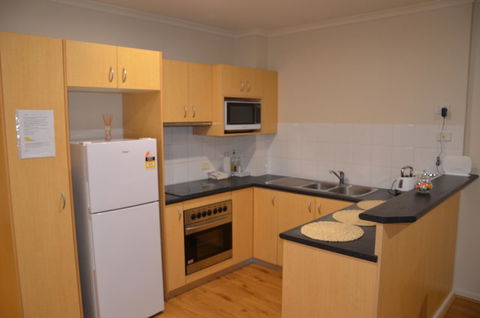 ADELAIDE CENTRAL APARTMENT - 3BR, 2BATH & CARPARK - Tourism Caloundra 6