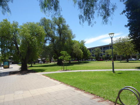 ADELAIDE CENTRAL APARTMENT - 3BR, 2BATH & CARPARK - Tourism Caloundra 32