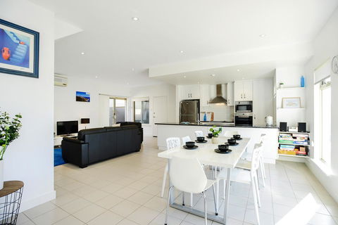 Blue Zone - Aldinga Beach - Tourism Caloundra 1
