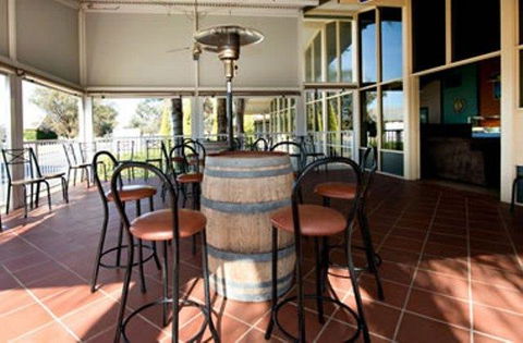 Barmera Lake Resort Motel - Tourism Caloundra 10