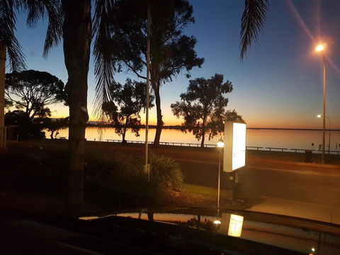 Barmera Lake Resort Motel - Tourism Caloundra 0