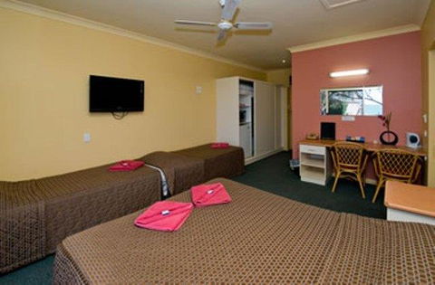Barmera Lake Resort Motel - Tourism Caloundra 12