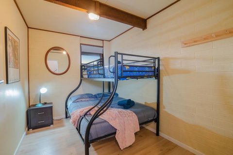 Aldinga Beach Break - C21 SouthCoast Holidays - Tourism Caloundra 9