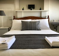 Cornwall Hotel - Tourism Caloundra