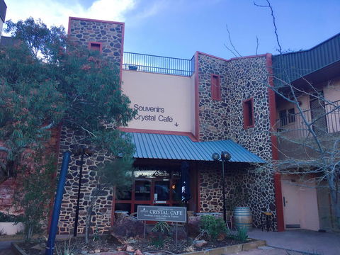 Desert Cave Hotel - Tourism Caloundra 34