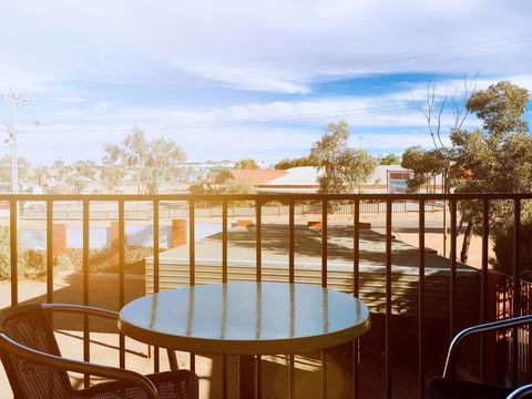 Desert Cave Hotel - Tourism Caloundra 0