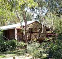 1860 Wine Country Cottages - Tourism Caloundra