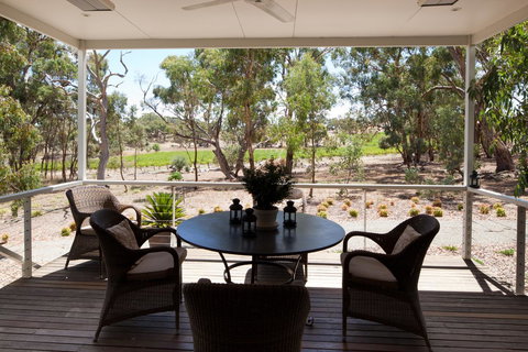 Thorn Park By The Vines - Tourism Caloundra 2
