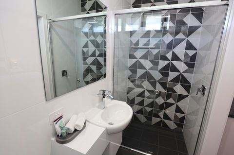 Robe Central Motel - Tourism Caloundra 2