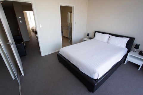 Mawson Lakes Hotel - Tourism Caloundra 23