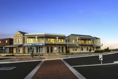 Robe Marina Accommodation - Tourism Caloundra 20
