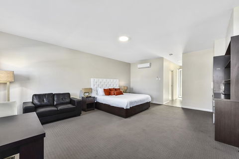 Robe Marina Accommodation - Tourism Caloundra 12