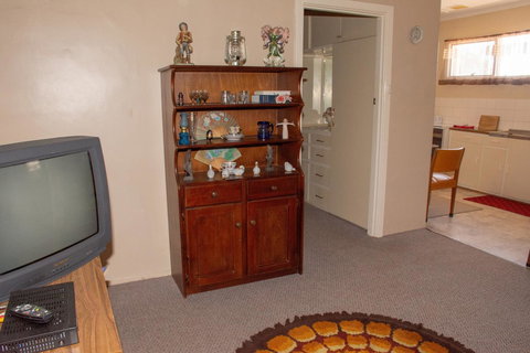 Kimba Units - Tourism Caloundra 8