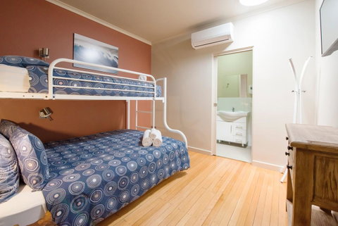 Port Lincoln Studio Apartments - Tourism Caloundra 4