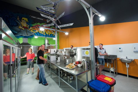 Port Lincoln Studio Apartments - Tourism Caloundra 26