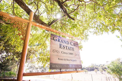 Grand Cru Estate Homestead - Tourism Caloundra 7