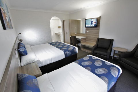Aston Motel Yamba - Tourism Caloundra 0