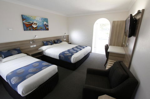 Aston Motel Yamba - Tourism Caloundra 1