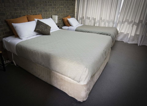 Mannum Motel - Tourism Caloundra 4