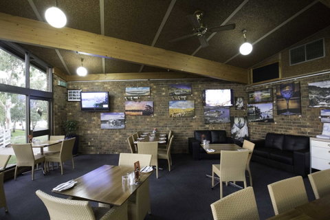 Mannum Motel - Tourism Caloundra 2