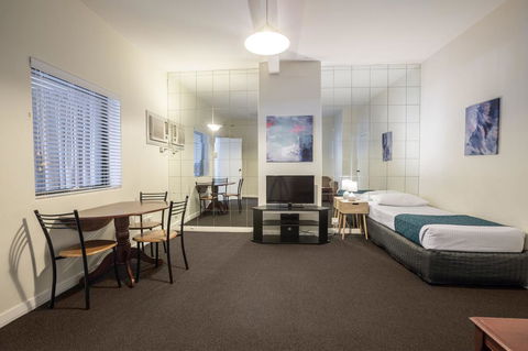 Greenways Apartments - Tourism Caloundra 0